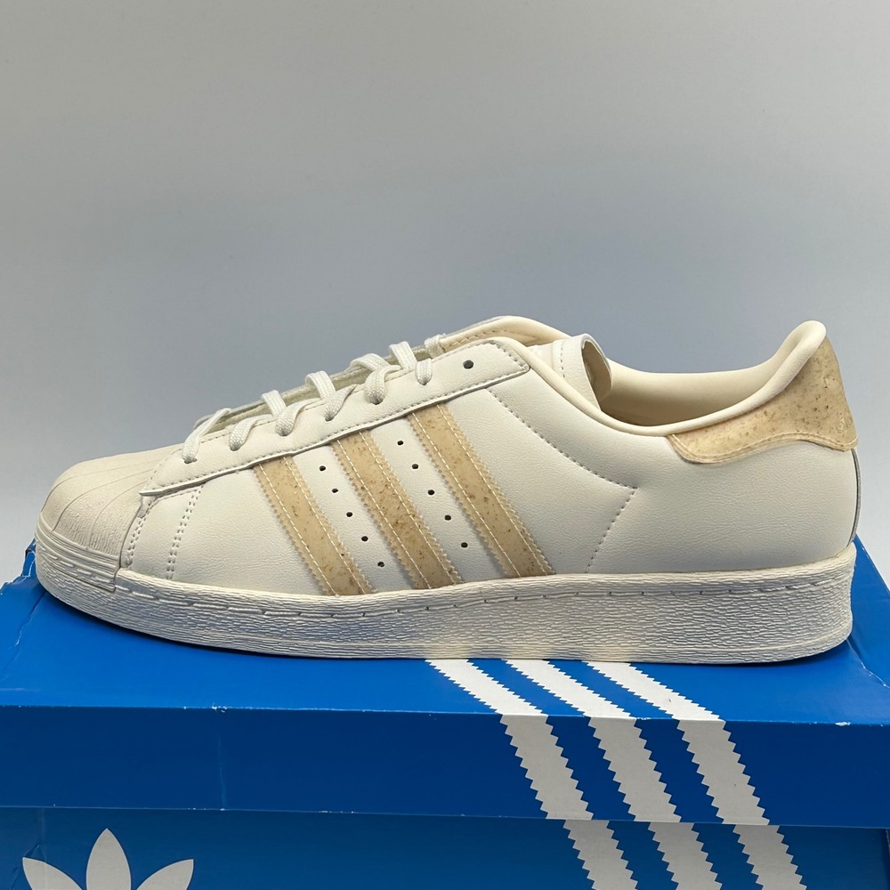 Adidas Superstar 82 Men 10.5 White Cream Vegan HP3169 New Shell Toe Sneakers
